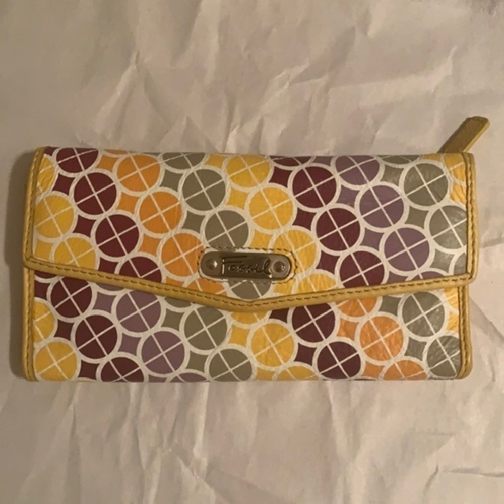 𝅺Fossil multicolor geometric pattern wallet - Picture 2 of 9